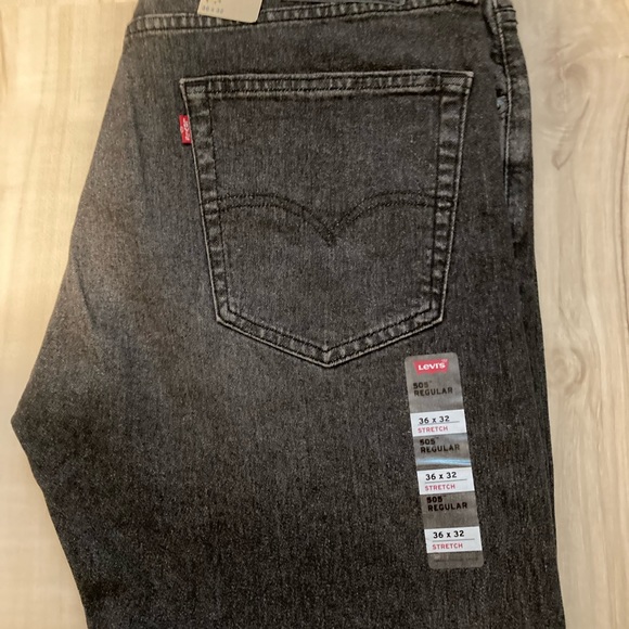 Levi Jeans Mens 36x32.  NWT - Picture 2 of 4